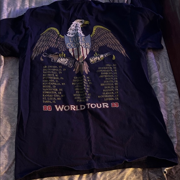 Luke Combs World Tour T-Shirt - Picture 2 of 3